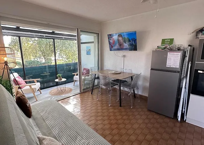 Spacious - Av De La Mediterranee - Air Conditioning - Wifi- Parking * Marseillan (Herault)